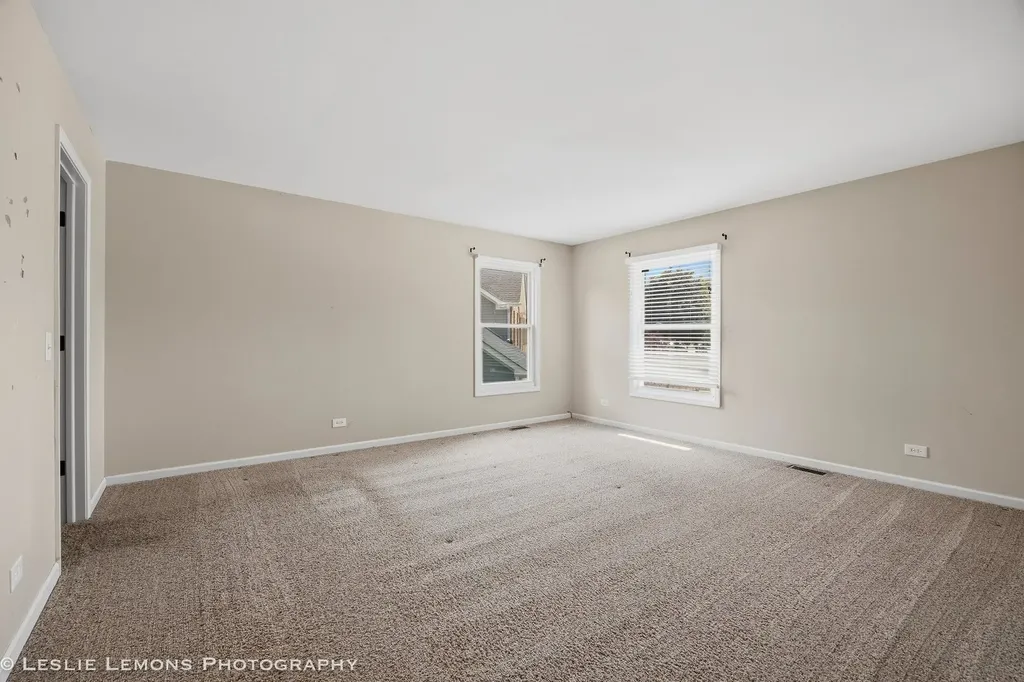 859 Evergreen Avenue Glen Ellyn IL 60137