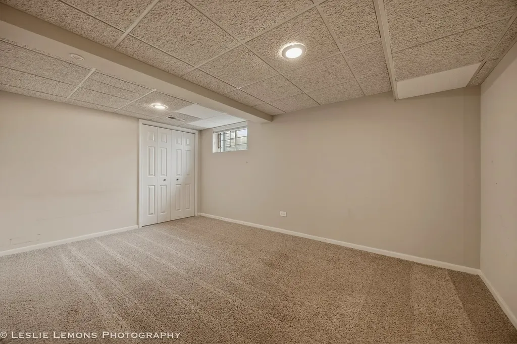 859 Evergreen Avenue Glen Ellyn IL 60137