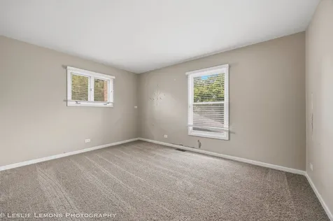 859 Evergreen Avenue Glen Ellyn IL 60137