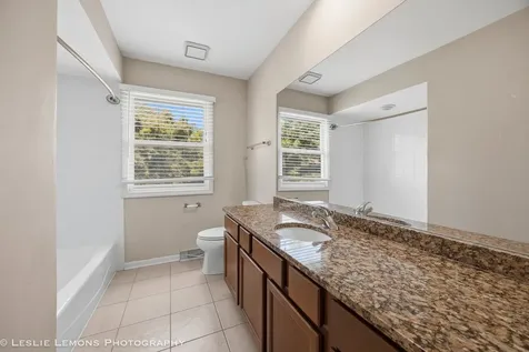 859 Evergreen Avenue Glen Ellyn IL 60137