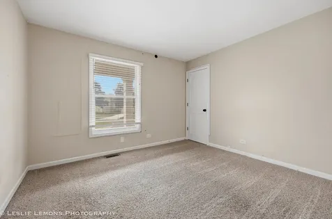 859 Evergreen Avenue Glen Ellyn IL 60137