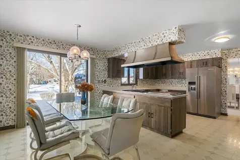 9 Buckingham Drive Sugar Grove IL 60554