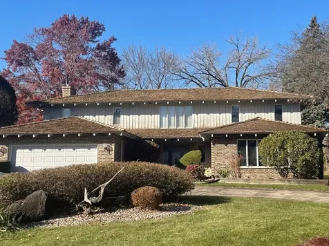 9 Buckingham Drive Sugar Grove IL 60554