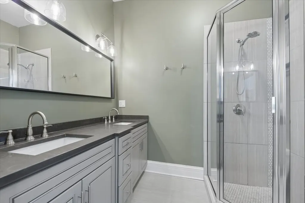 3140 North Richmond Street Chicago IL 60618