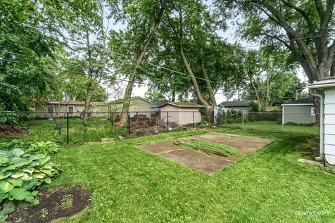 825 Foran Lane Aurora IL 60506