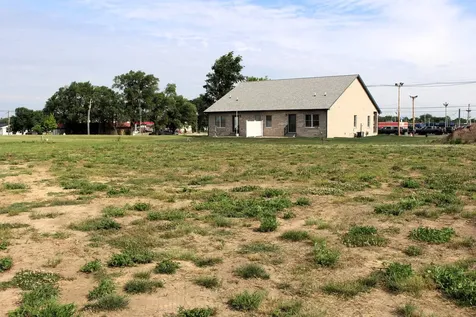 23 Somerset Drive Clinton IL 61727