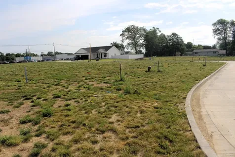 23 Somerset Drive Clinton IL 61727