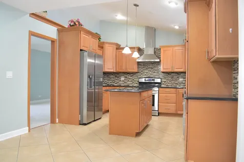 1203 Timber Drive Elk Grove Village IL 60007