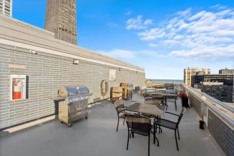 222 East Pearson Street Chicago IL 60611