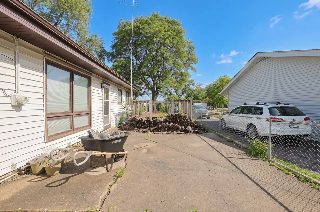 4103 Wren Lane Rolling Meadows IL 60008