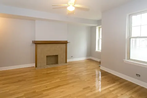 4450 North Sheridan Road Chicago IL 60640