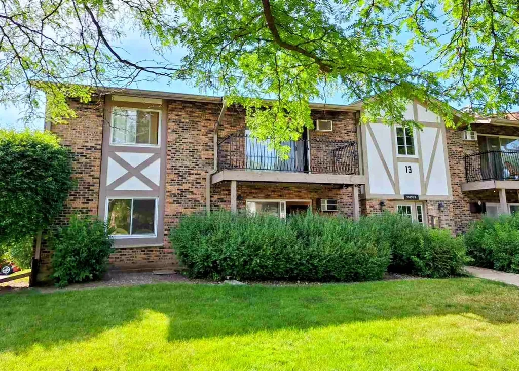 9S070 Lake Drive Willowbrook IL 60527