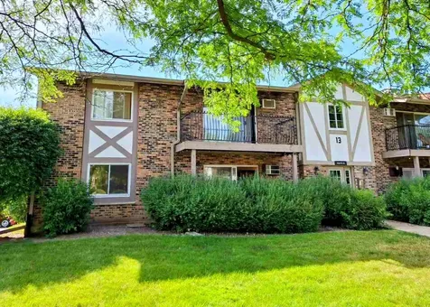 9S070 Lake Drive Willowbrook IL 60527
