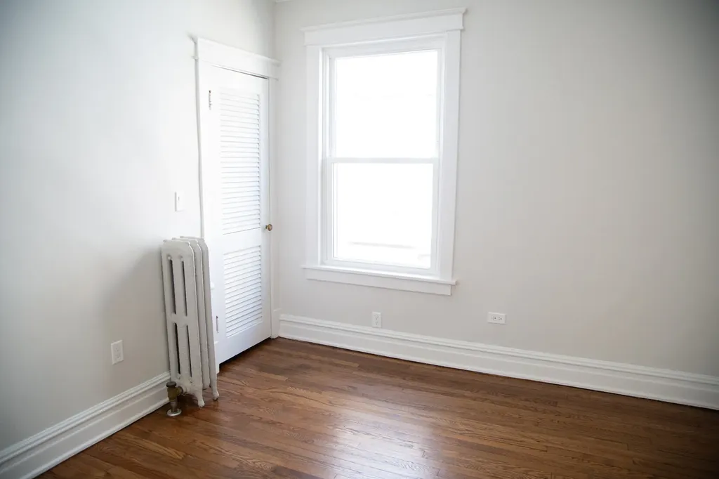 4727 West Schubert Avenue Chicago IL 60639