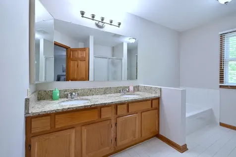 88 Jansen Lane Vernon Hills IL 60061