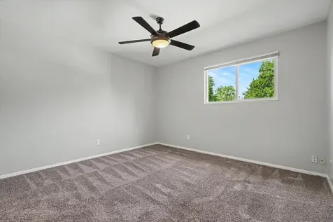 1931 Blackthorn Drive Champaign IL 61821