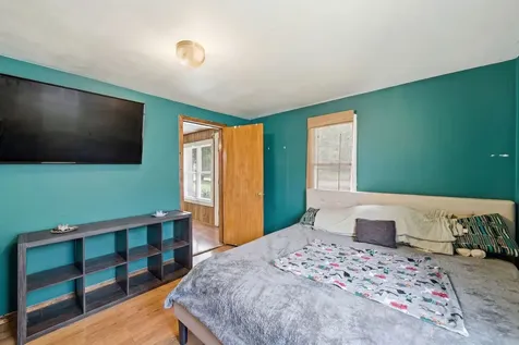2407 Hermon Avenue Zion IL 60099
