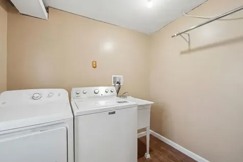 2407 Hermon Avenue Zion IL 60099