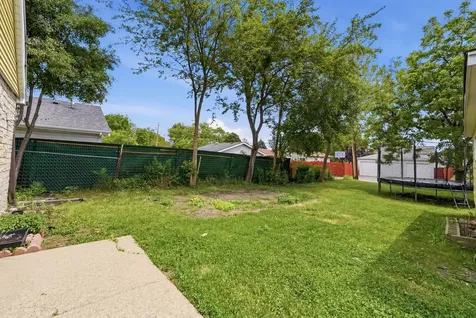 2407 Hermon Avenue Zion IL 60099