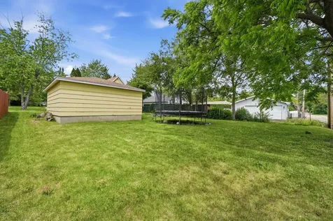 2407 Hermon Avenue Zion IL 60099