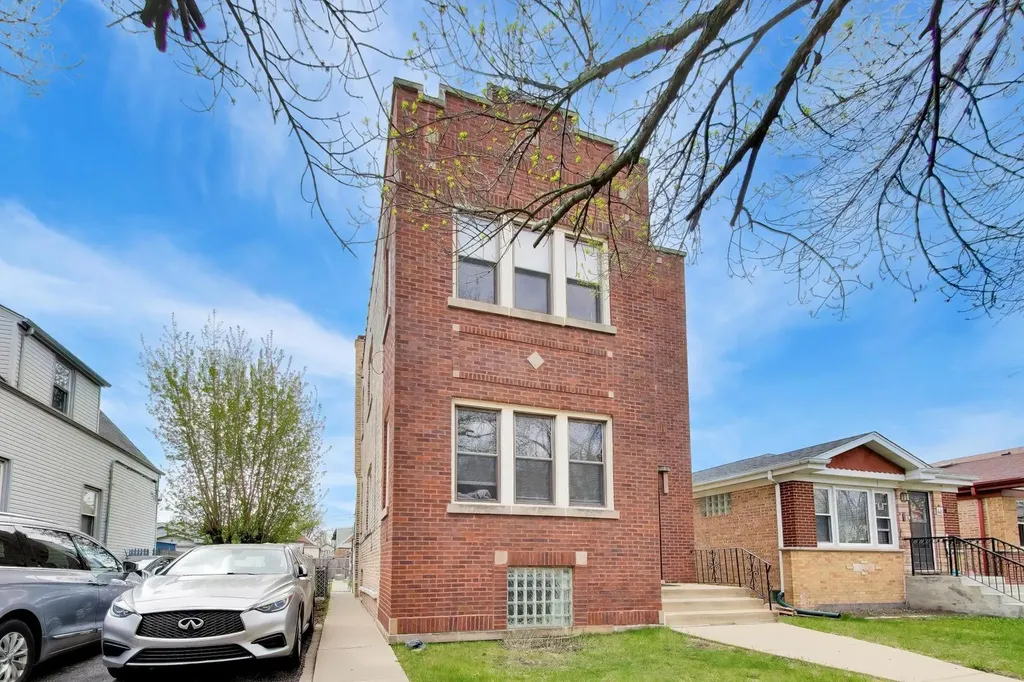 5333 West Foster Avenue Chicago IL 60630