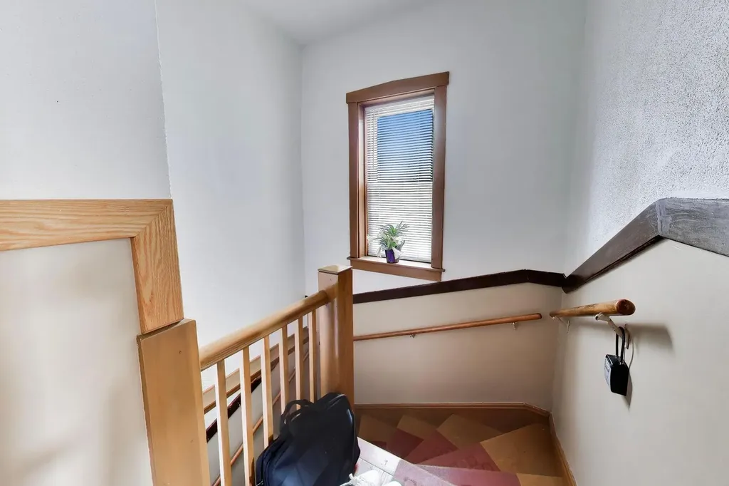 5333 West Foster Avenue Chicago IL 60630