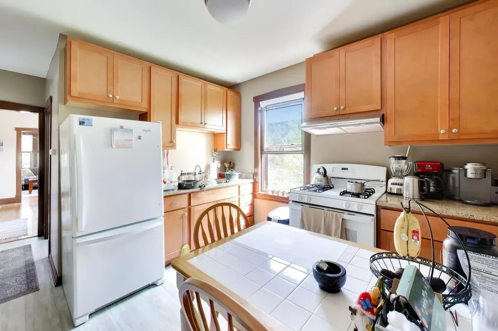 5333 West Foster Avenue Chicago IL 60630