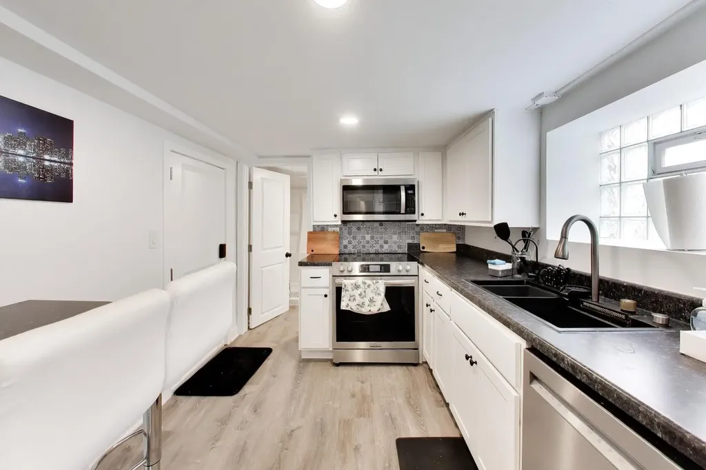 5333 West Foster Avenue Chicago IL 60630