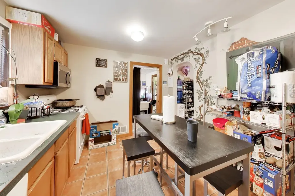 5333 West Foster Avenue Chicago IL 60630