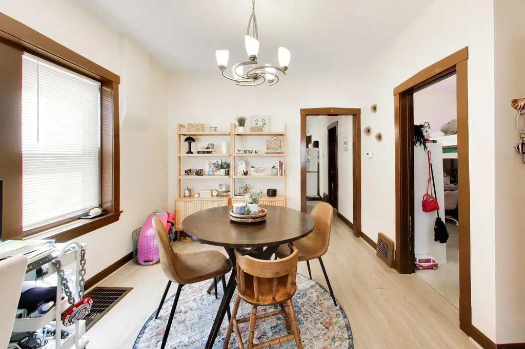 5333 West Foster Avenue Chicago IL 60630