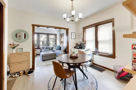 5333 West Foster Avenue Chicago IL 60630