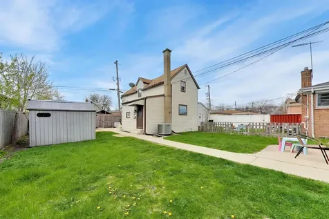 5333 West Foster Avenue Chicago IL 60630