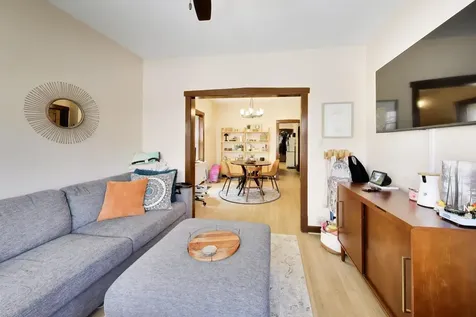 5333 West Foster Avenue Chicago IL 60630