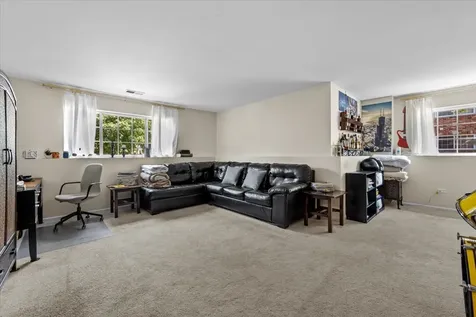 452 Churchill Drive E Elgin IL 60124