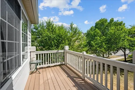 452 Churchill Drive E Elgin IL 60124