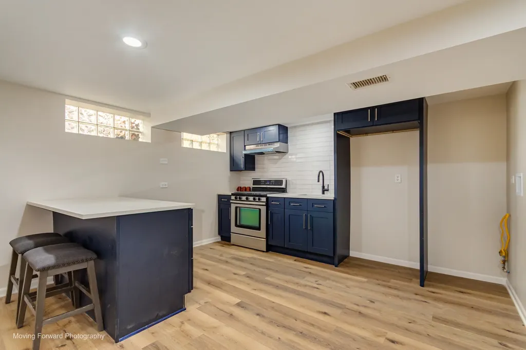 8517 West Carmen Avenue Chicago IL 60656