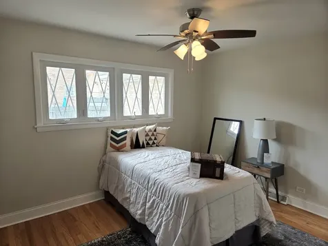 8517 West Carmen Avenue Chicago IL 60656