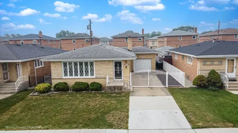 8517 West Carmen Avenue Chicago IL 60656