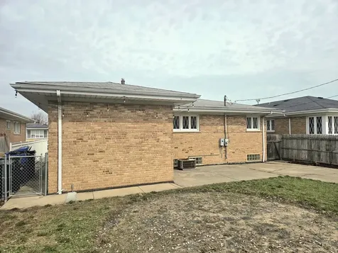 8517 West Carmen Avenue Chicago IL 60656