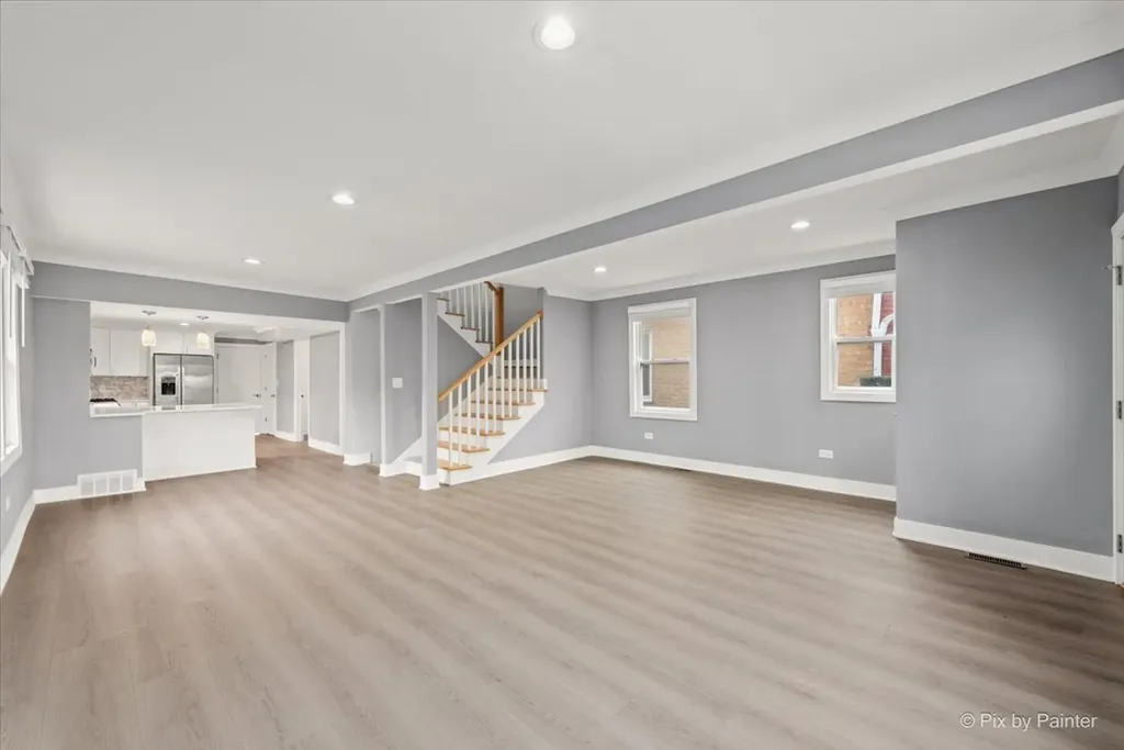 5252 North Mulligan Avenue Chicago IL 60630