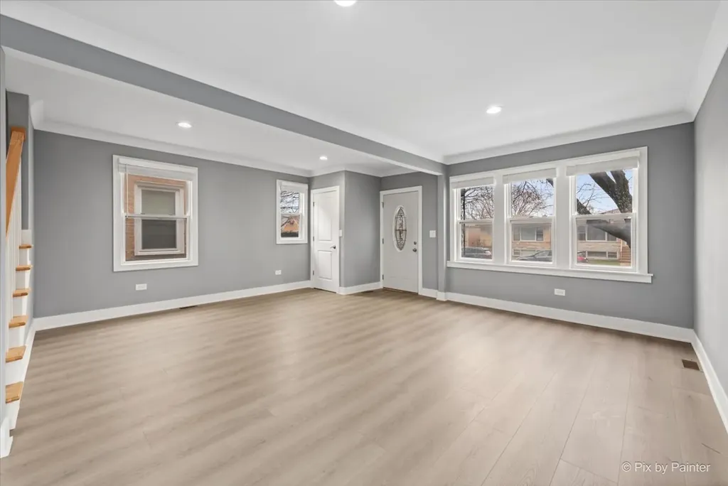 5252 North Mulligan Avenue Chicago IL 60630