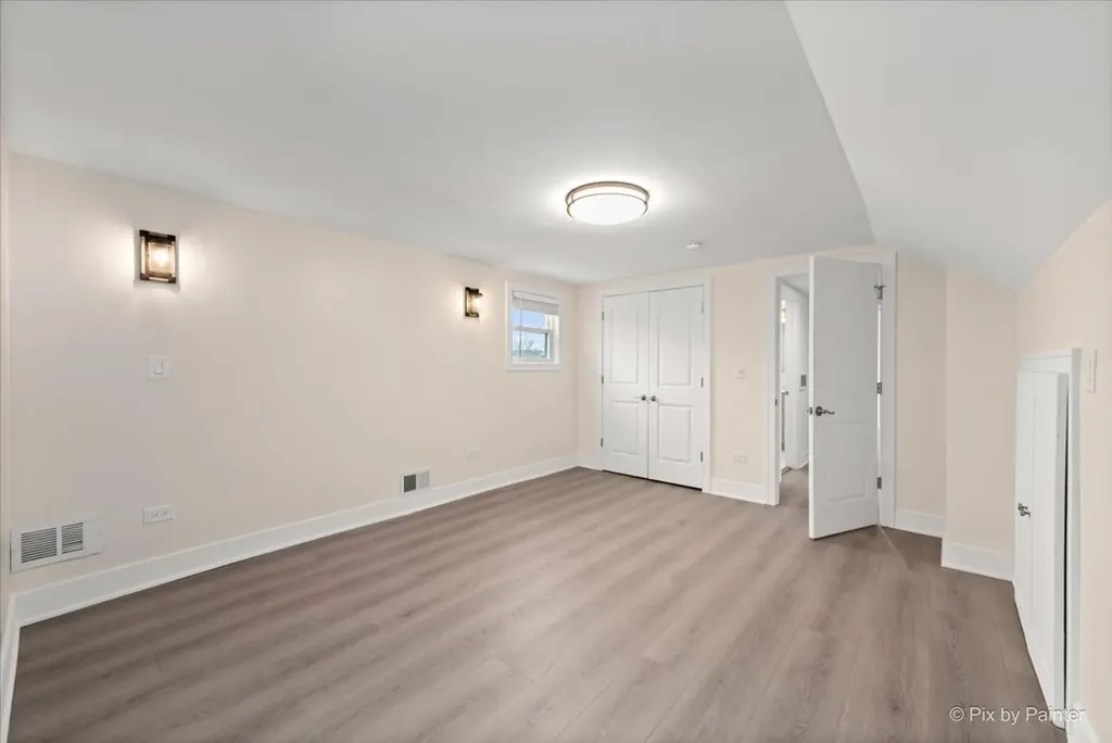 5252 North Mulligan Avenue Chicago IL 60630