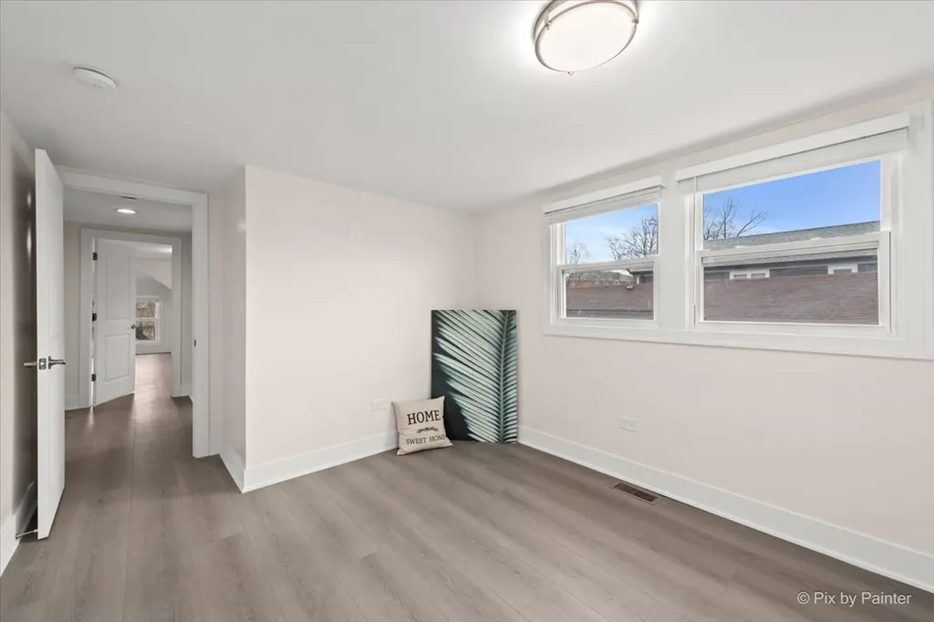 5252 North Mulligan Avenue Chicago IL 60630