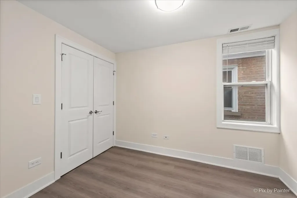 5252 North Mulligan Avenue Chicago IL 60630