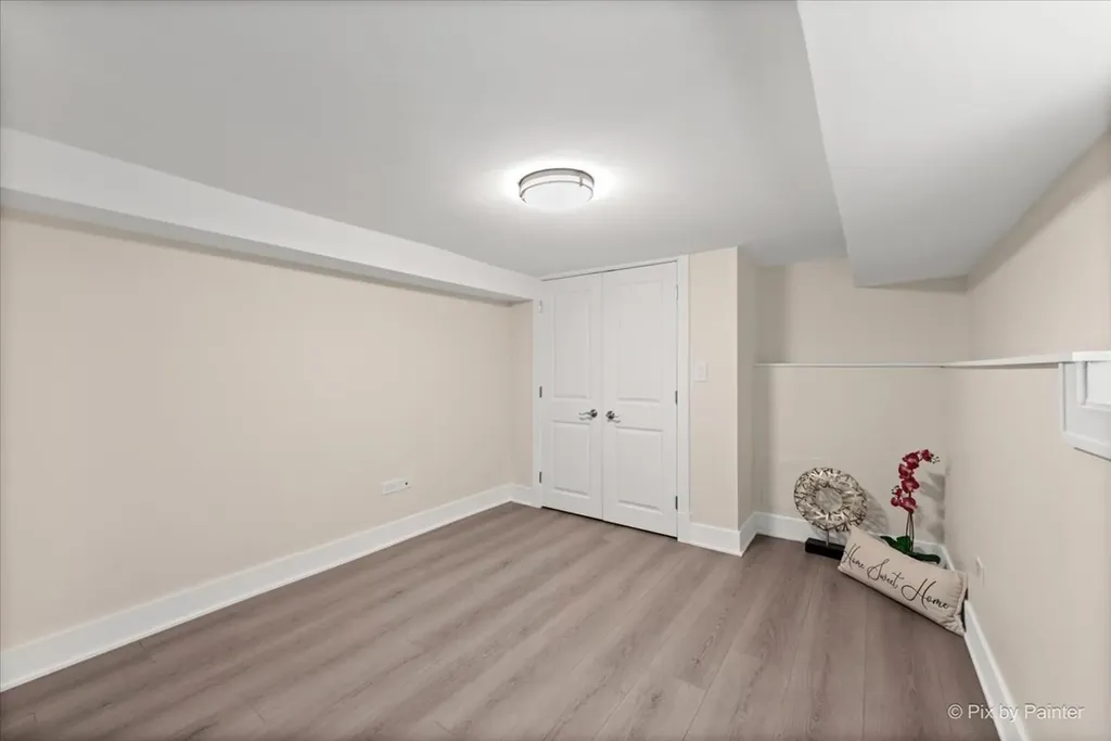5252 North Mulligan Avenue Chicago IL 60630