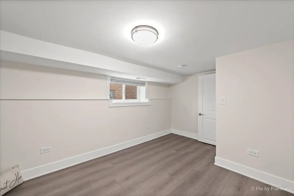 5252 North Mulligan Avenue Chicago IL 60630