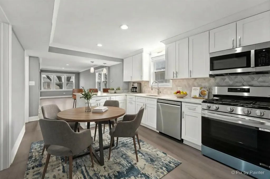 5252 North Mulligan Avenue Chicago IL 60630