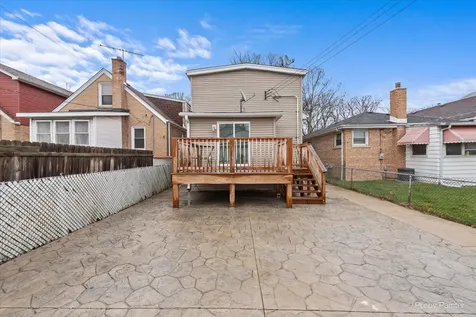 5252 North Mulligan Avenue Chicago IL 60630