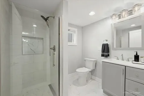 5252 North Mulligan Avenue Chicago IL 60630