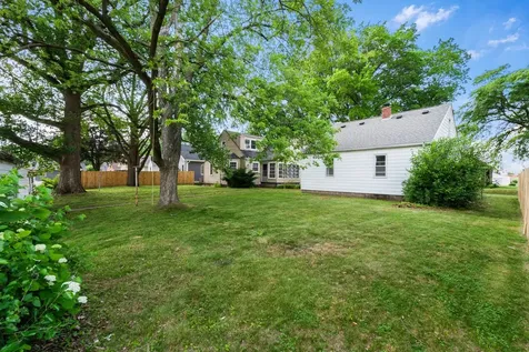 542 21ST Avenue Moline IL 61265